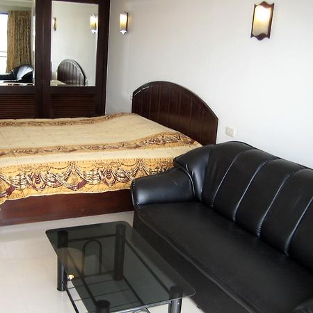 Yensabai Condotel Pattaya Eksteriør billede