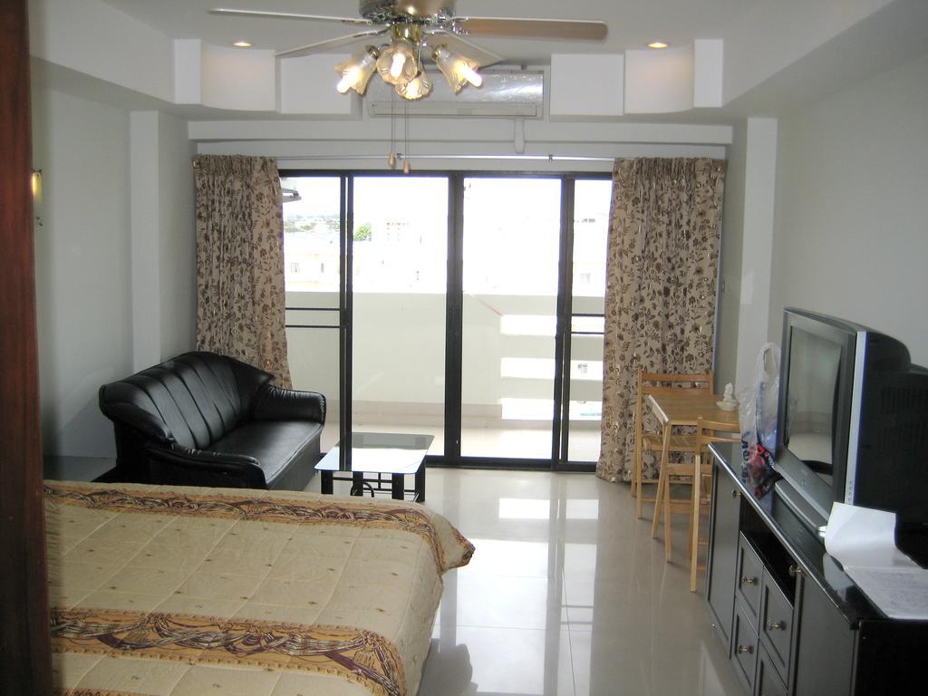 Yensabai Condotel Pattaya Eksteriør billede