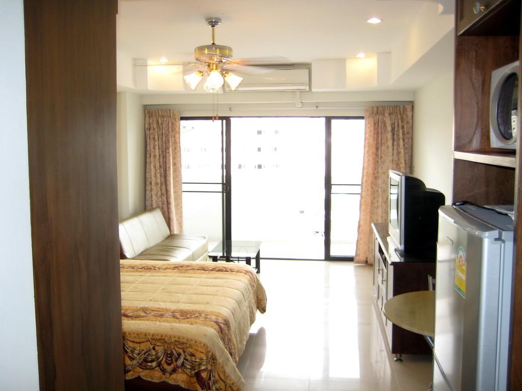 Yensabai Condotel Pattaya Eksteriør billede